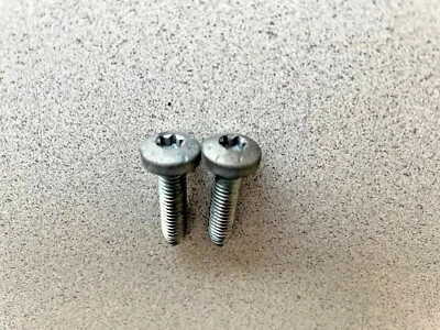 Mercedes-Benz SLK280 R171 2004-2010 ~ 2 PERNOS DE VÁLVULA EGR AIRE IZQUIERDO ~ N0000002770 Foto 1 de 3