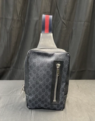 Mochila Gucci GG preta 478325 - Imagem 1 de 4