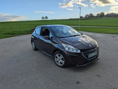 Peugeot 208 1.4 Active 95 VTi 3dr - Bild 1 von 4