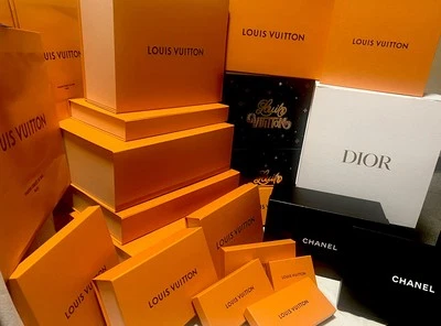 Autêntica caixa de presente LOUIS VUITTON LV magnética vazia caixa grande 16-12--2,5 polegadas - Imagem 1 de 4