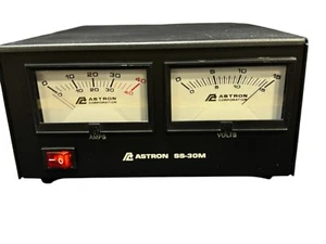 Astron Corporation SS-30M Dual Meter Switching Power Supply 13.8VDC 25/30A - Picture 1 of 7