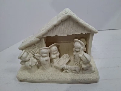 Adorable Belén en Blanco Foto 1 de 4