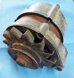Mercedes W123 W114 W116 R107 Generator Lichtmaschine 0120489526 Bosch 14V 55A - Picture 1 of 2