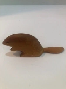 Vintage Hand Carved Wooden Beaver Figurine - 5"L x 2"H - Picture 1 of 8