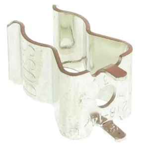 100 Bussmann BK/1A1907-03 on PCB Thru Hole Mount E44 1/4"D Fuse Clip w Stops - Picture 1 of 1