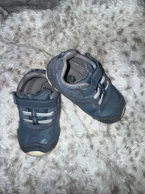 Tênis infantil masculino marca Stride Rite azul tamanho 6 - Imagem 1 de 3