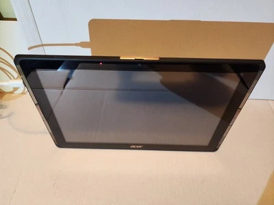 Acer Iconia One 10 A3-A40 - Funciona - para piezas con estuche usado Foto 1 de 4