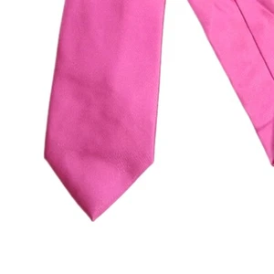 Geoffrey Beene Tie Men’s 60” Solid Pink Polyester Designer Classic Tie New - Picture 1 of 4