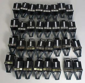 Lot of 32 Cisco FAN-T1 For C3850 3850 Switch - Picture 1 of 1