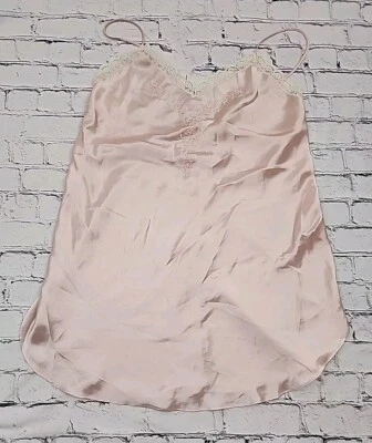 Camisón Lencería Vintage Satinado Cottagecore Rosa Suave Bordado Floral Encaje Foto 1 de 4