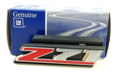 2015-2019 Chevrolet Silverado 2500 3500 Front Grille red Z71 Emblem Badge OEM - Image 1 of 4