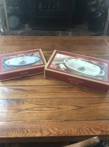 Spode Christmas Tree Handled Bread Basket & 11” Merry Christmas Tray In Boxes - Picture 1 of 12