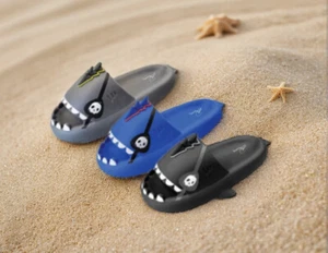 Sandali scivoli squalo ragazzo pirata antiscivolo punta aperta ciabatte scarpe da spiaggia DS4008Y - Foto 1 di 1