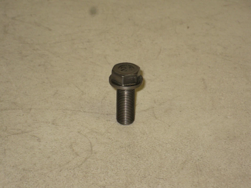 99 00 01 02 03 04 Nissan Frontier Xterra 3.3L V6 Manual Estándar Volante Perno Foto 1 de 1