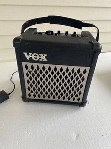 VOX  DA5 Rhythm Modeling Amplifier USED  W/ Power Adapter (Watch Video) - Picture 1 of 8