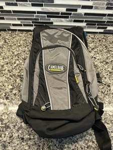 CamelBak BLOWFISH Hydration Pack with Bladder EUC Hiking - Picture 1 of 6