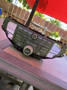 2010 Honda Accord Am Fm Cd Radio  - Picture 1 of 4