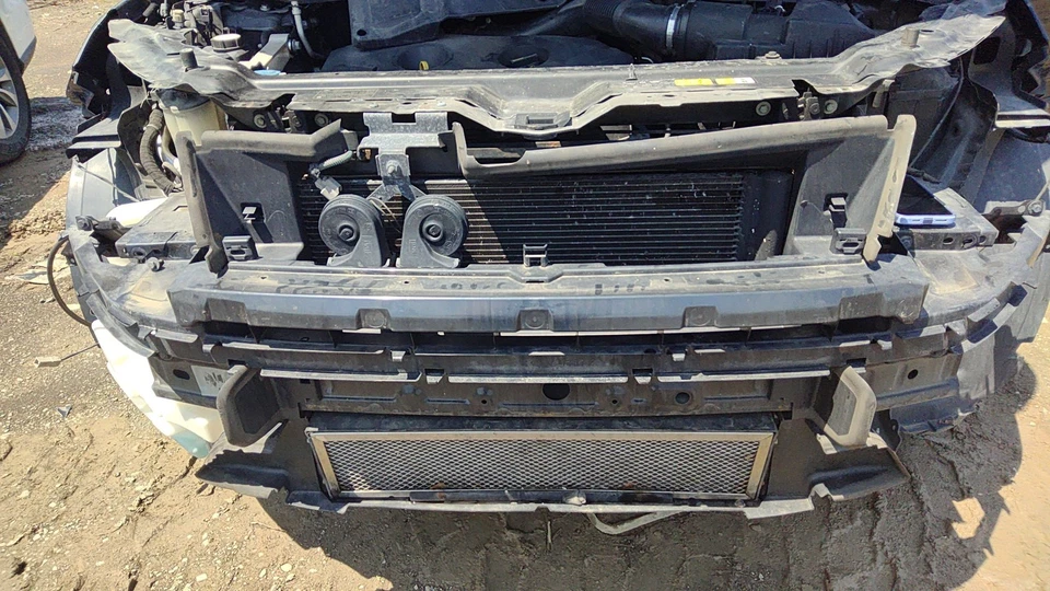 16 DISCOVERY SPORT Radiator - Image 1 of 1