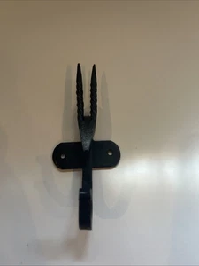 Vintage Antelope Design Wrought Iron Open Hooks 6”x2” Coat Key Hook - Picture 1 of 3