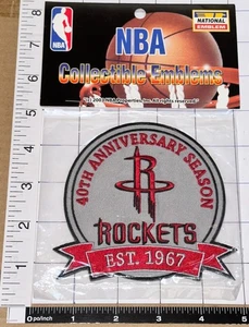 1 OFFIZIELLER HOUSTON ROCKETS 40TH ANNIVERSARY SEASON NBA BASKETBALL PATCH NEUWERTIG IN VERPACKUNG - Bild 1 von 1