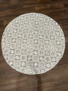 Vintage 64" Round Lace Tablecloth White Floral Daisy Rose Tulip Countrycore - Picture 1 of 3