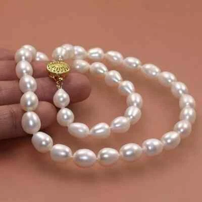 NATURAL 18"L AAA 8-9 MM SOUTH SEA White PEARL NECKLACE  - Image 1 of 4