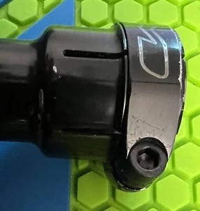CCM BLACKOUT CLAMPING FEEDNECK SCREW (VARIOUS MODELS) - BLACK - PAINTBALL - Picture 1 of 5