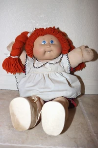 Vintage 80er seltene Kohl Patch Puppe weißes Kleid orange Haare blaue Augen - Bild 1 von 7