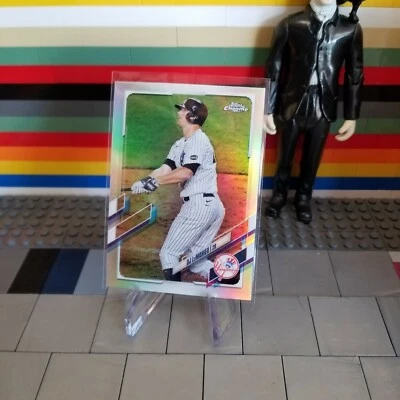 DJ LeMahieu 2021 Topps Chrome Refractor #105 YANKEES - Image 1 of 2