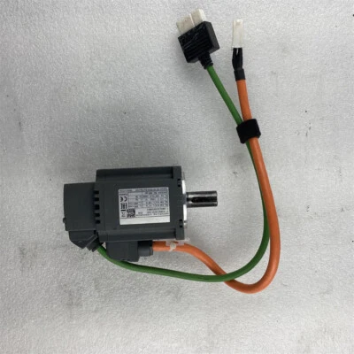 For SIEMENS V90 1FL6032-2AF21-1AA1 0.2KW 230V Servo Motor - Image 1 of 4