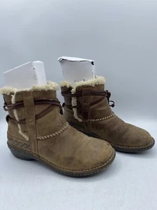 UGG Women's La Jolla Size 7 Brown Suede Sheepskin Lined Leather Ankle Boots - Picture 1 of 9