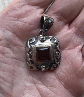 Colgante Artesanal Vintage Ámbar Rústico Suroeste Esterlina Boho Caviar Declaración 1" Foto 1 de 4