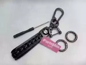 Fit Suzuki Key Ring Key Chain CARRY Jimny Logo Black Smart Stylish - Picture 1 of 21