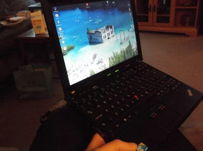 Thinkpad X201 Laptop 2. 67 GHz Core i7 6GB RAM 128GB SSD Linux 22.2 - Superb!! - Image 1 of 4