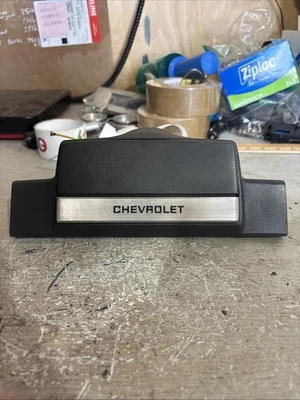 1982 - 1985 雪佛兰 S10 BLAZER HORN PAD 原始设备制造商 — 第 1/4 张图片