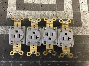 Hubbel (Lot Of 4) Total 20A 125V (LB40J) - Picture 1 of 5