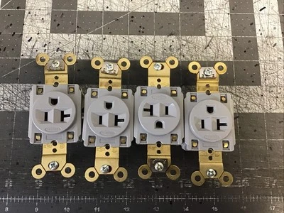 Hubbel (Lot Of 4) Total 20A 125V (LB40J) - Image 1 of 4