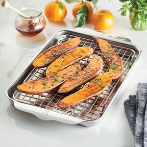 Hestan - OvenBond Collection - Stainless Steel Quarter Sheet Pan Rack - Picture 1 of 7