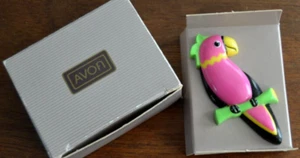 PARROT Vtg 90's Avon Tropics Pin NOS w/Box - Colorful - PINK -YELLOW-BLACK-GREEN - Picture 1 of 5