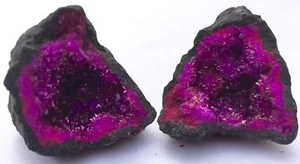 Fuchsia and Black Moroccan Geode - split - gift packaged! - Picture 1 of 1