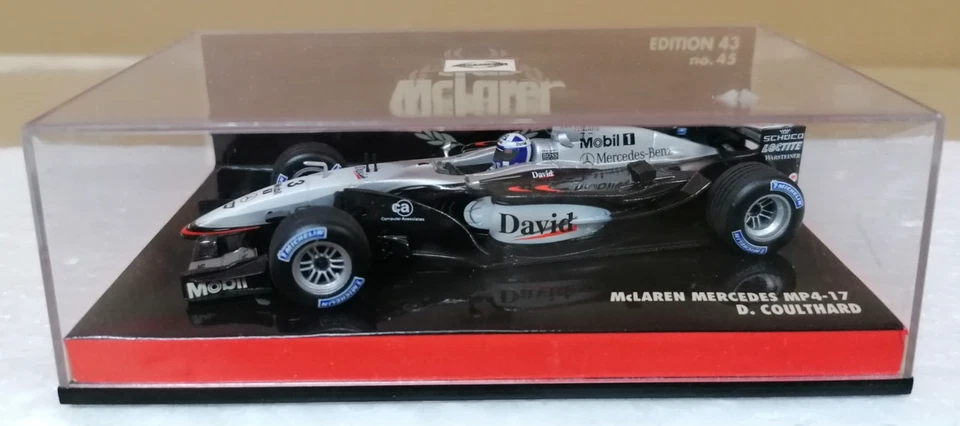 Modellino Minichamps McLaren MP4-17  D. Coulthard  1:43 - Immagine 1 di 4