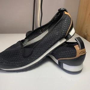 Clarks Outdoor Womens Black Slip On Comfort Shoes Size 8.5 New - Picture 1 of 9