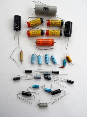 Vintage Capacitors Job Lot, Plessey Electrolytic, Maxcap,  Philips, RS.   x27 - image 1 of 4