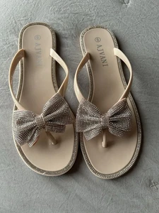 Womens Summer Jelly Sandal Diamante Bow Beach Pool Flip Flop Brand New - Picture 1 of 4