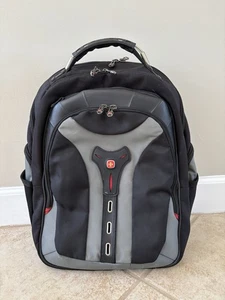 Wenger Swiss Gear Pegasus Laptop Notebook Tablet Plecak Torba Czarny Szary 17 Używany - Zdjęcie 1 z 7