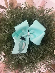 "Taylormadecustombows Weihnachtsbeleuchtung Applikation Boutique Haarschleife 5,5x5,75x2,5" - Bild 1 von 1