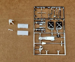MPC 1/25 1972 CHEVROLET RACER'S KEILTONABNEHMER DIORAMA WERKZEUGE, DETAILS & VERWANDTE - Bild 1 von 3