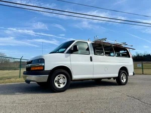 2016 Chevrolet Express RWD 3500 135" - Picture 1 of 40
