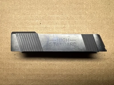 Alto estándar .22 L.R. Tobogán - Para modelos de mira de puente. Foto 1 de 4