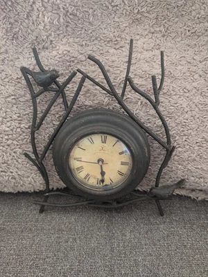 RELOJ DE MESA Marrón Rústico Hierro Fundido Vides con Pájaros Envejecido Probado Funciona Foto 1 de 2